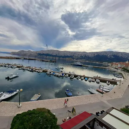 Portside Apartament *