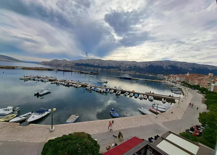 Portside Apartment *