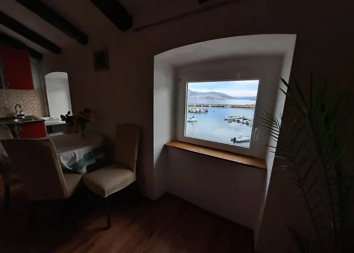 Apartment Portside *