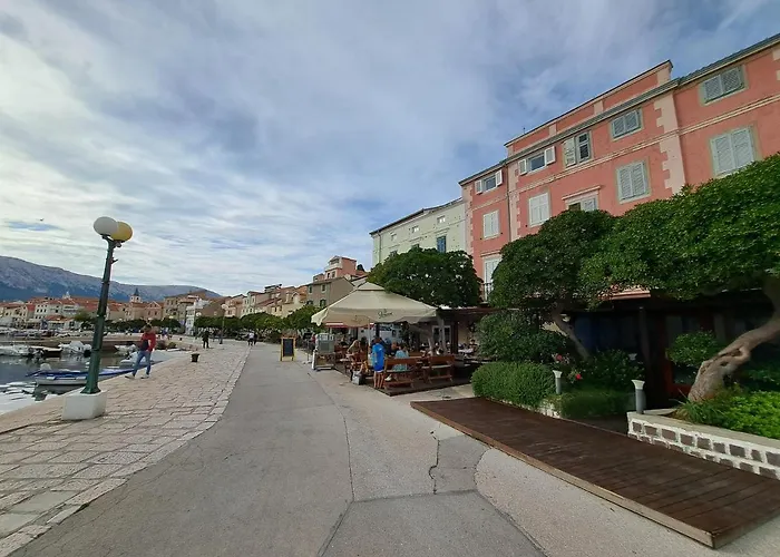 Apartment Portside *